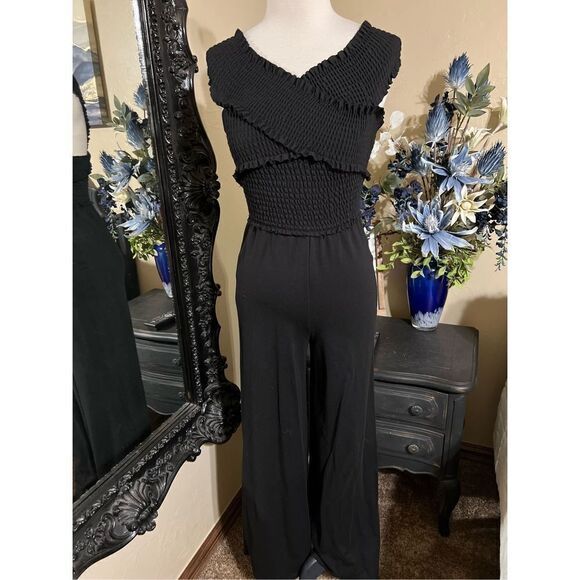 Gianni Bini Black Knit Jumpsuit One Piece Romper Size Small - Picture 1 of 5